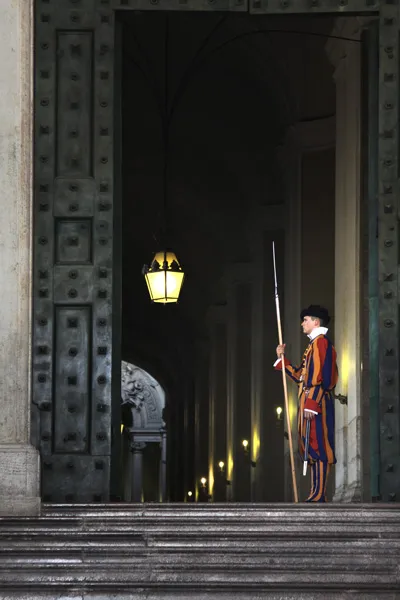 voyage : garde au vatican